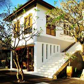 Villa Matahari Terbenam 1 Villa Matahari Terbenam, Hotel Gudang BULOG Dasan Cermen DIVRE NTB