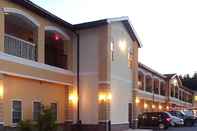 Luar Bangunan Budget Inn Williamsport