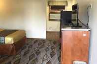 Bedroom Budget Inn Williamsport