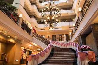 Lobby 4 Wei-Yat Grand Hotel