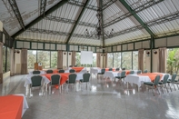 Functional Hall Park Hotel Resort