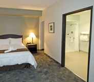 Bedroom 3 Midland Inn & Suites