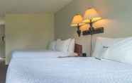 Bedroom 6 Tofino Motel Harborview