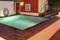 Swimming Pool Artvilla