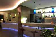 Bar, Cafe and Lounge Bes Hotel Bergamo West