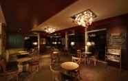Bar, Kafe dan Lounge 6 Hablis Hotel