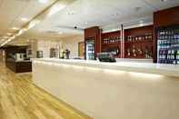 Bar, Cafe and Lounge Travelodge Manchester Piccadilly