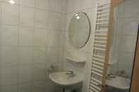 In-room Bathroom Hotel Gasthof Pension Riebel