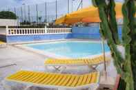 Swimming Pool Apartamentos Las Arenas