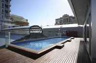 Swimming Pool Tribeca Serviced Apartments Melbourne