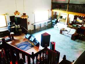 Lobby 4 Harrison Hammond House Farmstay