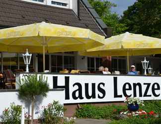 Bangunan 2 Hotel Haus Lenze