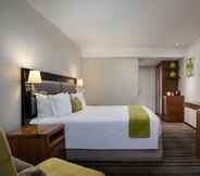 Kamar Tidur 6 Premier Hotel Midrand