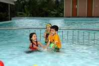 Swimming Pool Crescent Residency