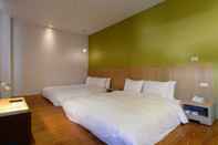 Kamar Tidur In Young Hotel