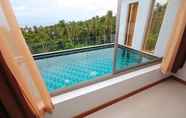 Kolam Renang 4 Tropical Sea View Residence