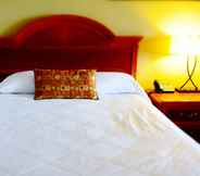 Bedroom 5 Crystal Cove Hotel