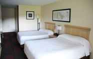 Bedroom 6 Crystal Cove Hotel