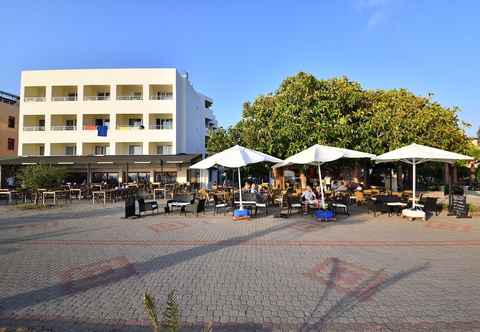 Exterior Rosary Beach Hotel