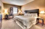 Bedroom 7 Podollan Inn & Spa Grande Prairie