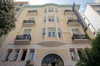 Bangunan Cosmopolit Athens Hotel