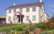 Bangunan 2 Carnalbanagh House