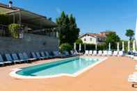 Swimming Pool Casa Nicolini Albergo Ristorante