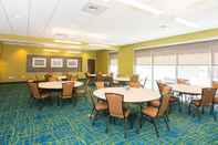Functional Hall SpringHill Suites by Marriott Bloomington