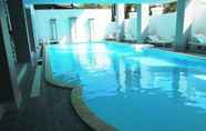 Swimming Pool 2 Sen Han Hotel