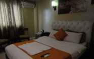 Kamar Tidur 6 Clark Imperial Hotel