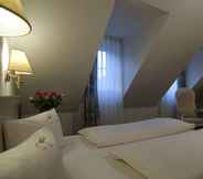 Bedroom 3 Hotel Germania