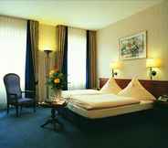 Bedroom 6 Hotel Germania