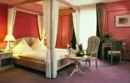 Bedroom 7 Hotel Germania