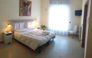 Kamar Tidur 4 Bed&Breakfast EREMES