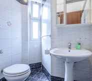 In-room Bathroom 5 B&B Soggiorno di Ostia