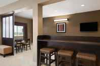 Bar, Cafe and Lounge Microtel Inn & Suites by Wyndham Pleasanton