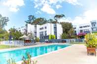 Swimming Pool Griffith University Village