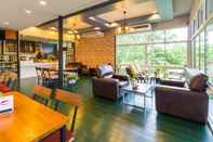 Bar, Cafe and Lounge Baan Suan Him Doi