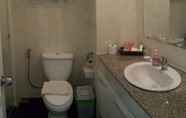 ห้องน้ำภายในห้อง 2 Vtsix Condo Service at View Talay Condo