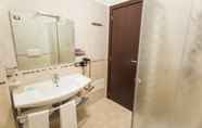 In-room Bathroom 3 Ticho's Greenblu Hotel