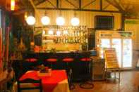 Bar, Kafe dan Lounge Tropical Breeze Guesthouse