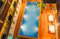 Kolam Renang Tropical Breeze Guesthouse