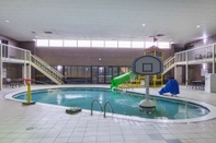 Swimming Pool Best Western Kelly Inn