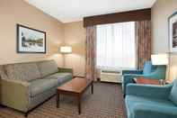 Ruang untuk Umum La Quinta Inn & Suites by Wyndham Bellingham