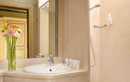 In-room Bathroom 4 TH Pila