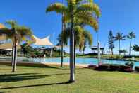 Swimming Pool Magnums Airlie Beach