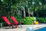 Swimming Pool Mango Farm House Awas