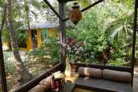 Common Space Mango Farm House Awas