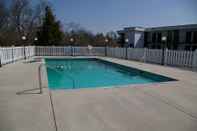 Swimming Pool Quality Inn - Roxboro South