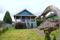 ภายนอกอาคาร Tofino Trek Inn